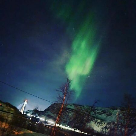 Overnatting Med Sjoutsikt A Rolige Omgivelser Alta Exteriér fotografie
